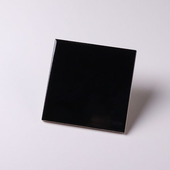 Gạch thẻ đen bóng phẳng KT 100x100mm NGT_M1107_MDC