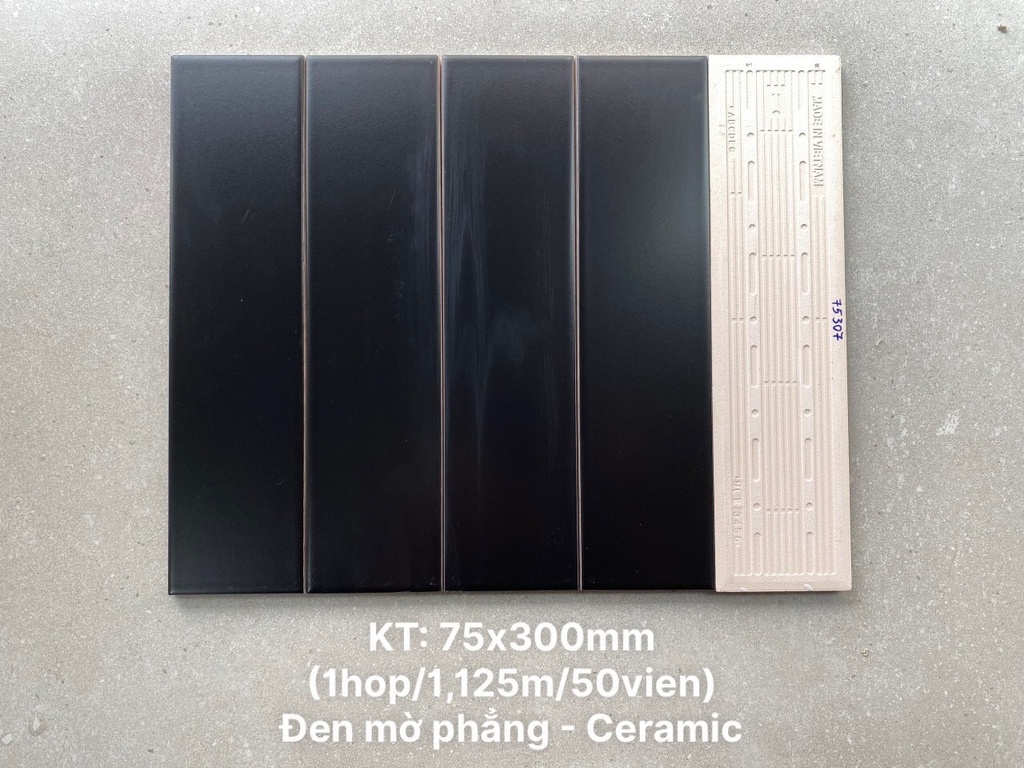Gạch thẻ màu đen men mờ 75x300 loại ưu mã STA75307M_S (1h/0.54m/24v/hộp)