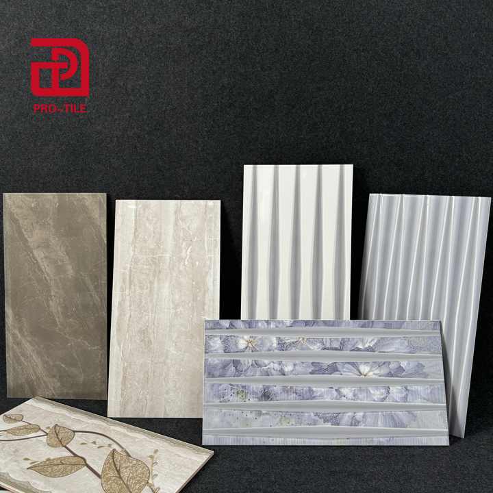 Gạch ốp tường hoa văn 300 x 600 bóng