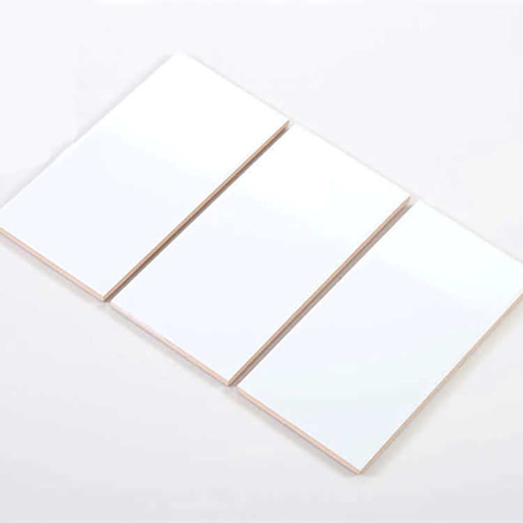 Gạch thẻ Việt Nam, Trắng bóng phẳng, KT 100x200 mm, M1200_SA, Loại 1 (1 hộp/ 50 viên/ 1m2)