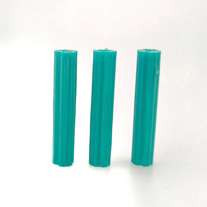 Bu lông nở tường và vít nhựa nylon giá nhà máy