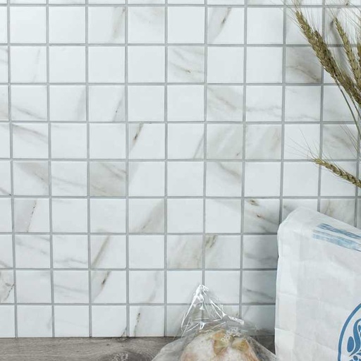 [106135828415] Gạch khảm men sứ bóng mờ Calacatta hình vuông 2x2, 48x48mm, in phun, sản xuất tại Phật Sơn, Trung Quốc