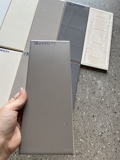 [TA0410M] Gạch thẻ nâu mờ phẳng 100x250cm TA0410M